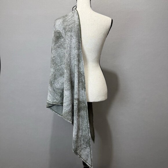 Lululemon All You Need Scarf Green Heathered Cozy Wrap One Size Logo Loop - Picture 9 of 9